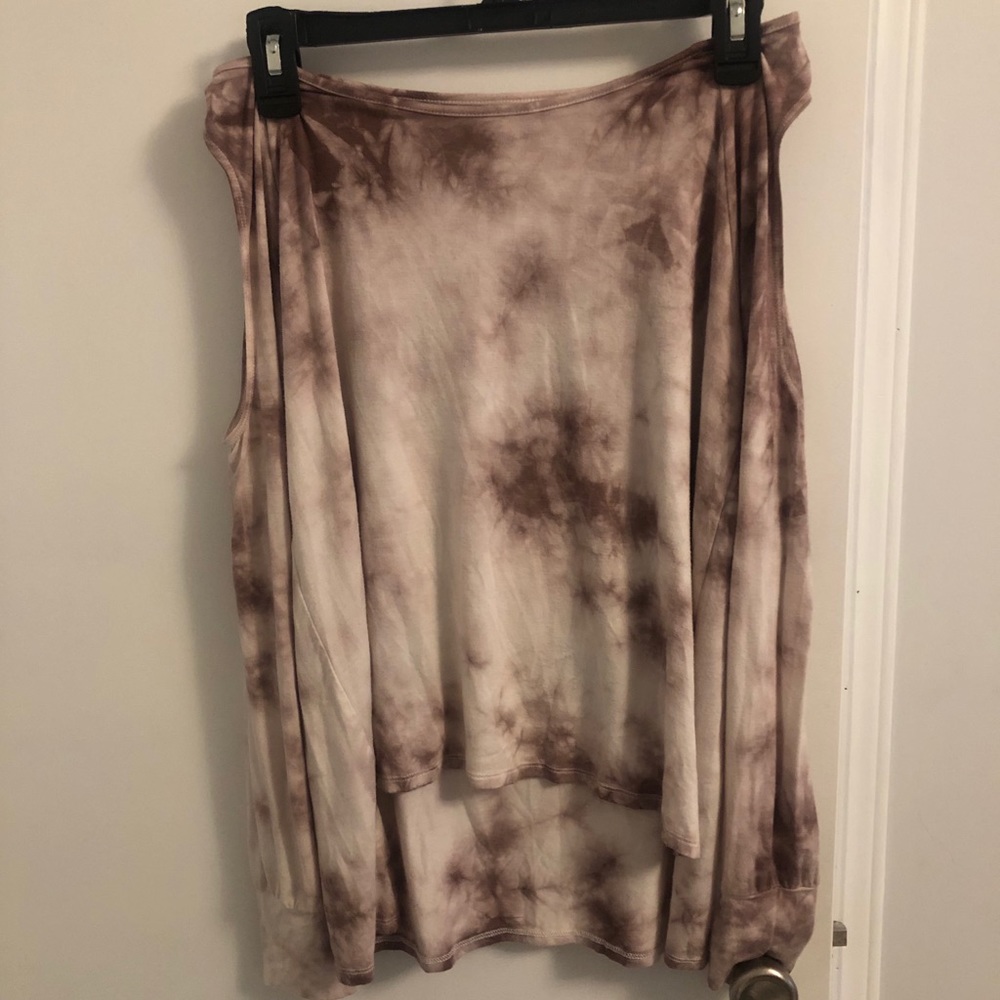 Soft and sexy T shirt!